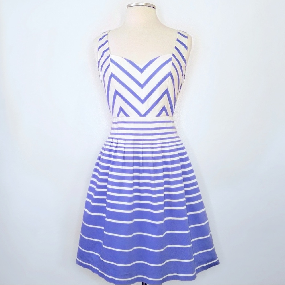 🐞MAX&CLEO STRIPED WHITE&BLUE FIT AND FLARE DRESS